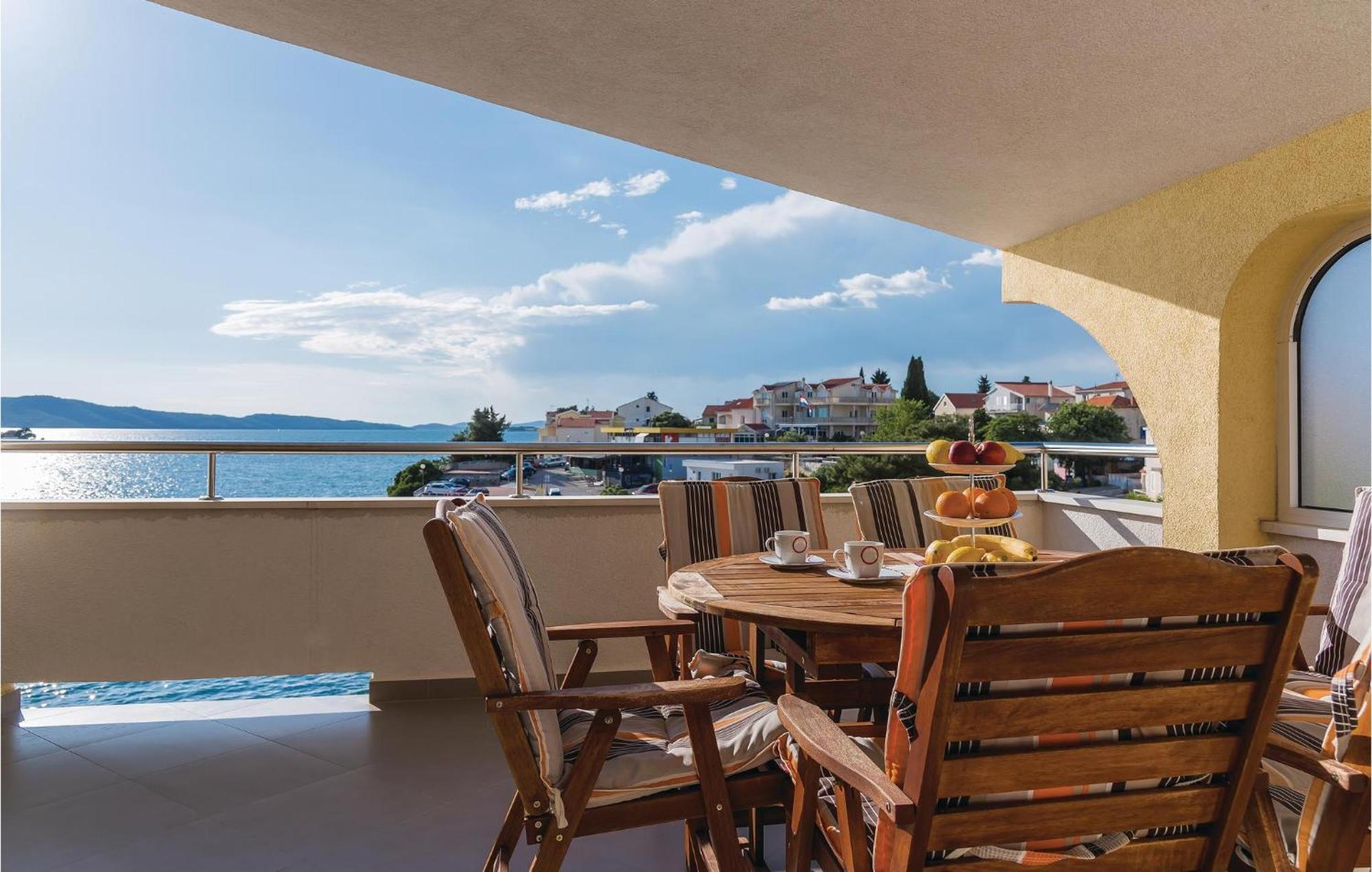Nice Home In Sibenik With Kitchen Extérieur photo