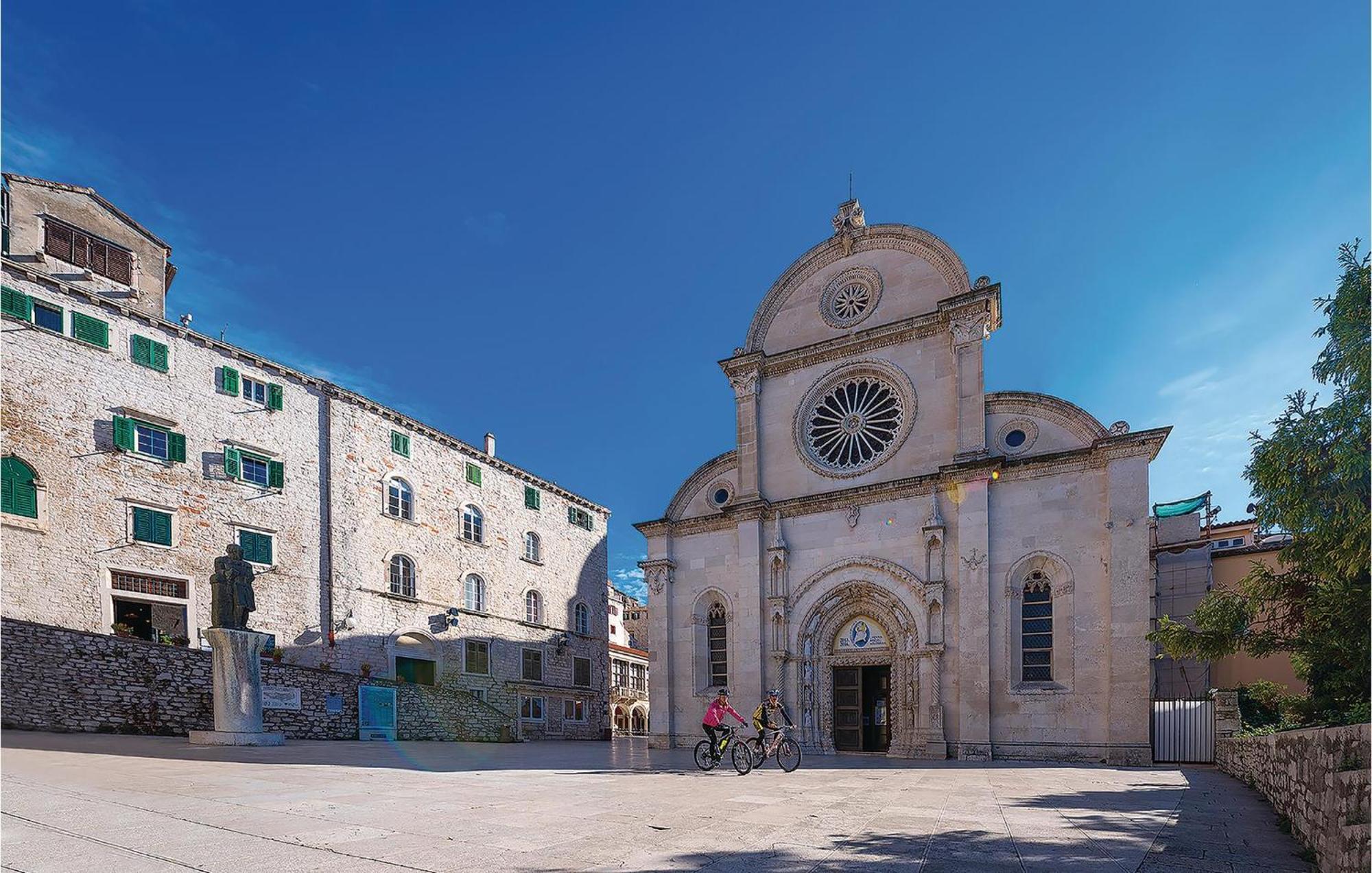 Nice Home In Sibenik With Kitchen Extérieur photo