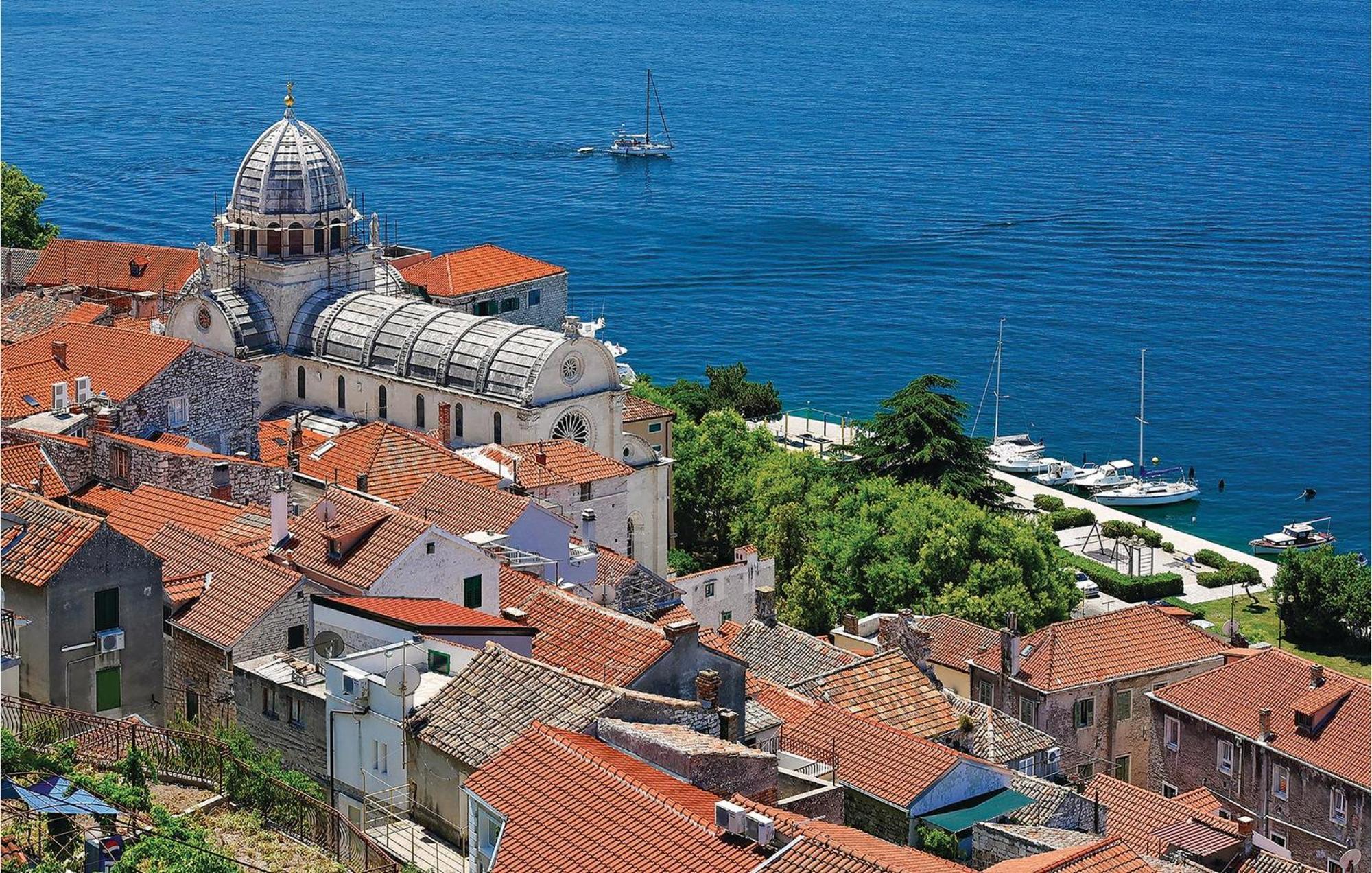 Nice Home In Sibenik With Kitchen Extérieur photo
